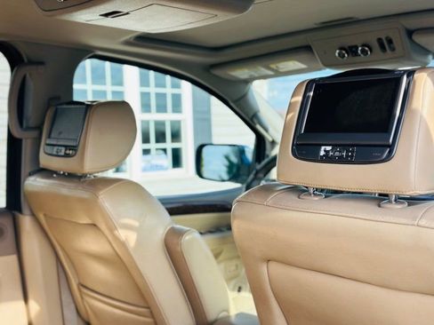 Used 2013 Nissan Armada Platinum image 15