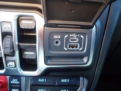 New 2025 Jeep Wrangler Unlimited Rubicon image 19