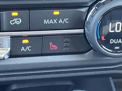 New 2025 Ford Bronco Badlands image 21