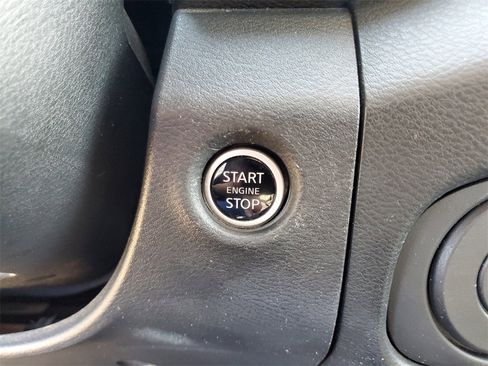 Used 2023 Nissan Frontier SV image 24