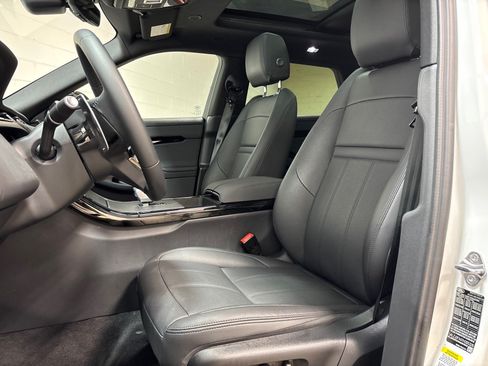 Used 2026 Land Rover Range Rover Evoque S AWD/4WD image 22