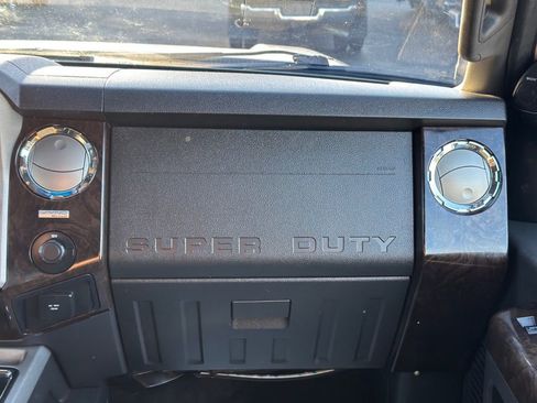 Used 2013 Ford F250 Platinum w/ FX4 Off Road Pkg image 39