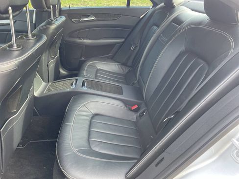 Used 2012 Mercedes-Benz CLS 550 4MATIC image 17