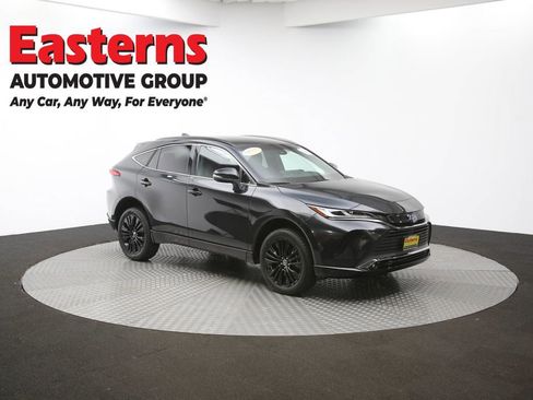 Used 2023 Toyota Venza Nightshade image 47