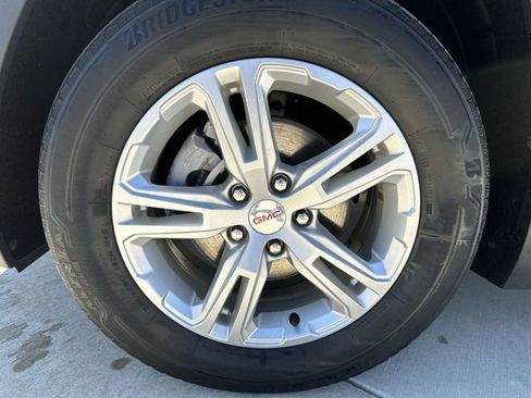 Certified 2022 GMC Terrain SLE w/ Driver Convenience Package AWD/4WD image 18