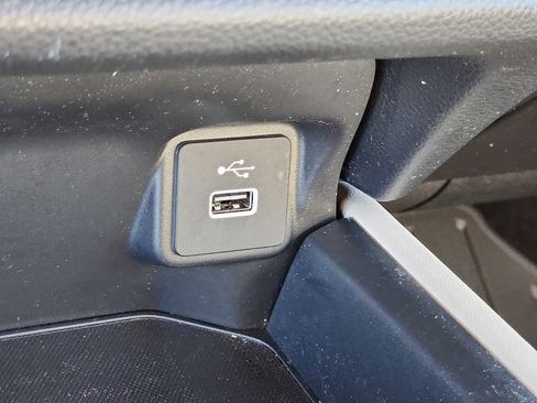 Certified 2023 Honda HR-V LX image 24