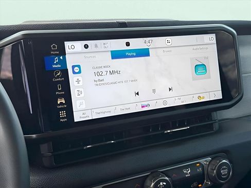 Used 2024 Jeep Wrangler Unlimited image 26