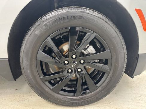 Used 2023 Chevrolet Equinox LS w/ LS Convenience Package image 29