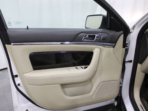 Used 2014 Lincoln MKS Elite w/ Equipment Group 101A image 5