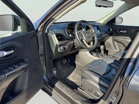 Used 2015 Jeep Cherokee Limited AWD/4WD image 13