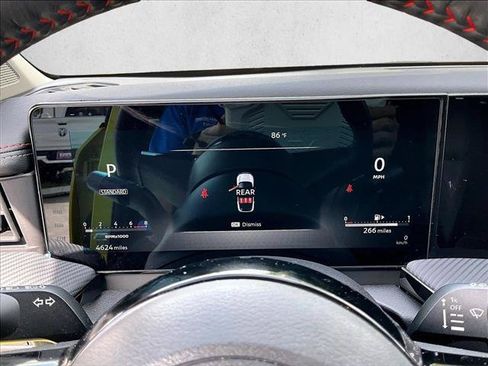Used 2025 Nissan Kicks SR FWD image 22
