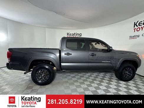 Used 2020 Toyota Tacoma SR5 image 4