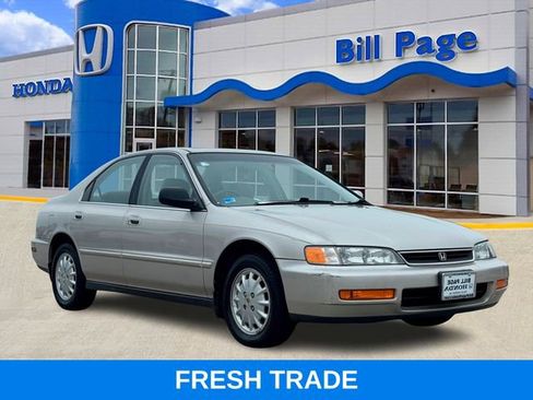 Used 1996 Honda Accord EX image 1