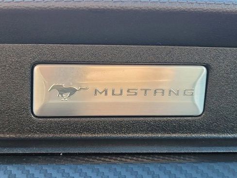 Used 2019 Ford Mustang Coupe RWD image 19