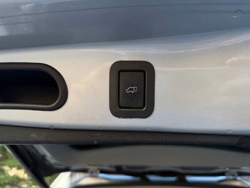 Used 2015 Toyota Highlander XLE image 33