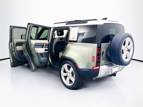 Used 2020 Land Rover Defender 110 HSE AWD/4WD image 43