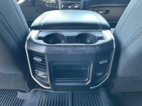 Used 2024 RAM 3500 Big Horn w/ Night Edition AWD/4WD image 33