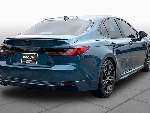 Used 2025 Toyota Camry XSE FWD image 12