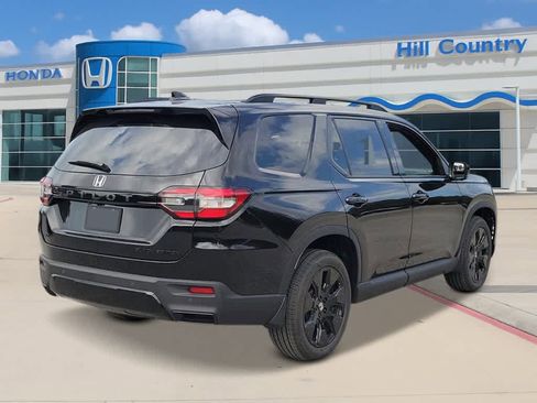 New 2026 Honda Pilot Black Edition image 5