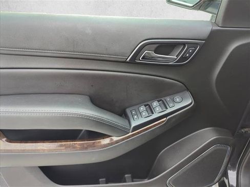 Used 2018 Chevrolet Tahoe LS RWD image 10