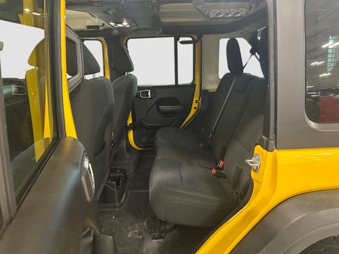 Used 2021 Jeep Wrangler Unlimited Sport AWD/4WD image 12