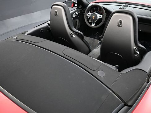 Used 2012 Porsche 911 Carrera 4 GTS image 28