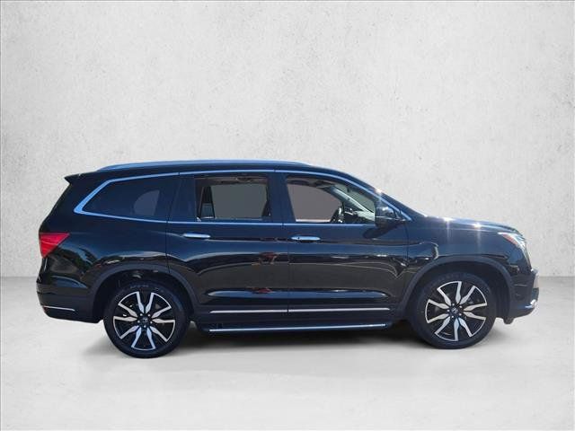 Certified 2020 Honda Pilot Touring image 4