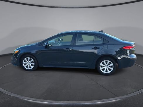 Used 2024 Toyota Corolla LE FWD image 5