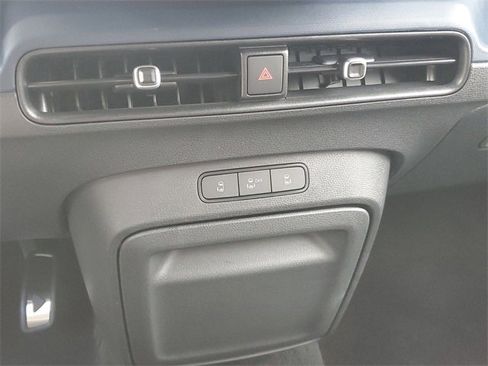 New 2025 Volkswagen ID. Buzz Pro S image 32