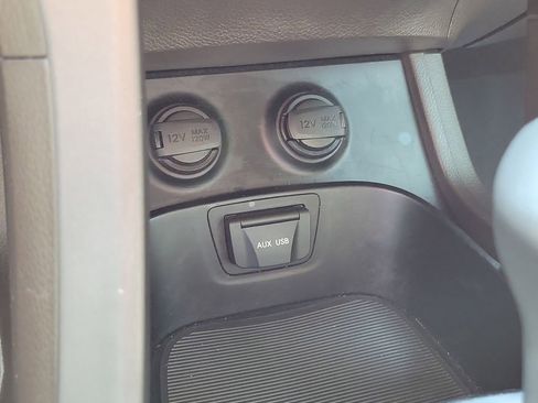 Used 2014 Hyundai Santa Fe Limited w/ Ultimate Package 07 image 32