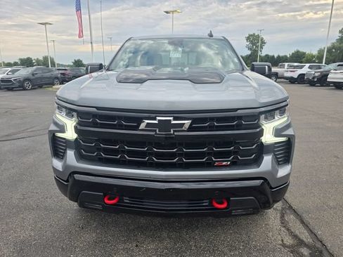 Used 2024 Chevrolet Silverado 1500 LT Trail Boss w/ LT Trail Boss Premium Package AWD/4WD image 2