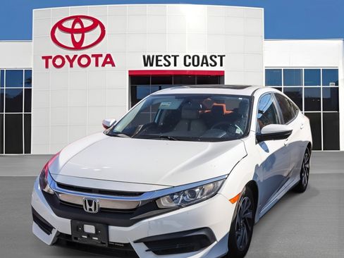 Used 2018 Honda Civic EX image 1