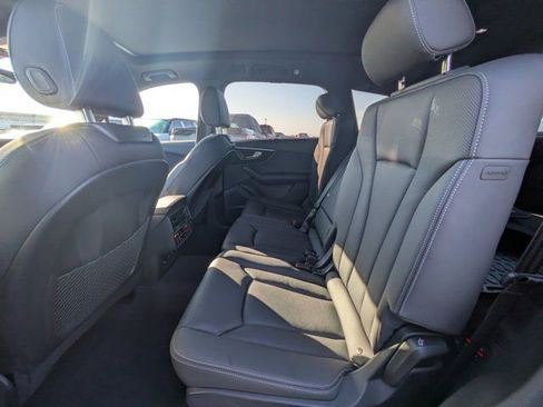 Used 2025 Audi Q7 2.0T Premium Plus w/ Premium Plus Package image 12
