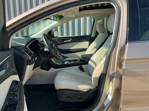 Used 2020 Ford Edge Titanium w/ Equipment Group 301A AWD/4WD image 8