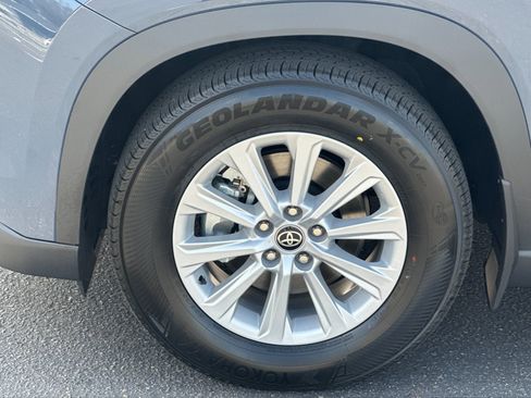 New 2026 Toyota Grand Highlander FWD image 25