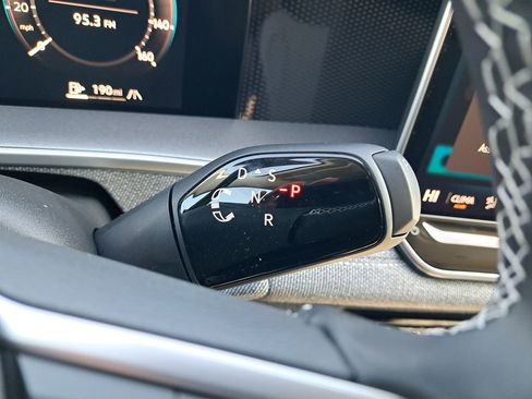 New 2026 Volkswagen Tiguan S AWD/4WD image 21