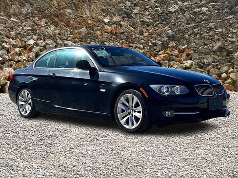 Used 2013 BMW 328i Convertible image 8