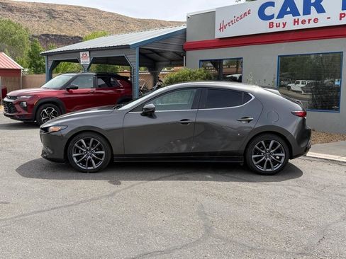 Used 2019 MAZDA MAZDA3 Hatchback image 8