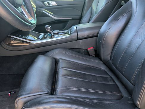 Used 2020 BMW X7 xDrive40i w/ Premium Package image 12