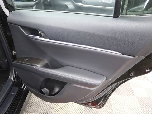 Used 2022 Toyota Camry XLE AWD/4WD image 24