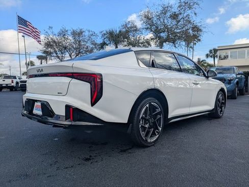 Used 2025 Kia K4 GT-Line image 4