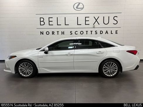 Used 2021 Toyota Avalon Limited w/ Advanced Safety Package FWD image 8