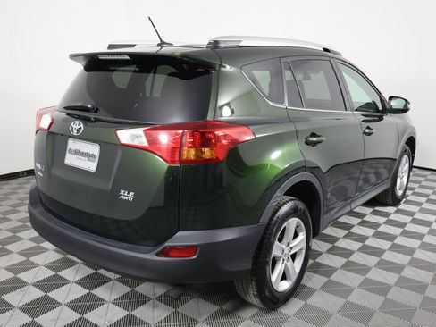 Used 2013 Toyota RAV4 XLE image 2
