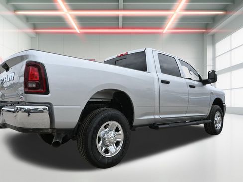 New 2026 RAM 2500 Tradesman AWD/4WD image 3
