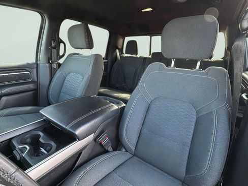 Used 2025 RAM 1500 Big Horn AWD/4WD image 9