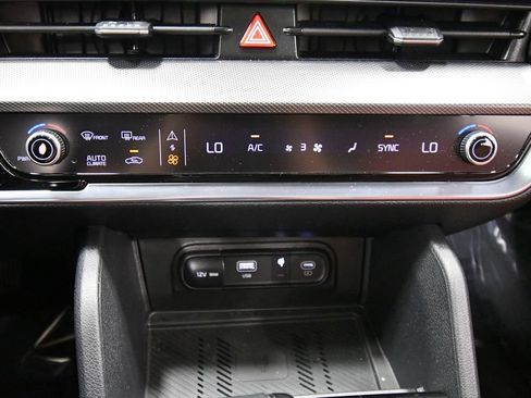 Certified 2024 Kia Sportage SX AWD/4WD image 27