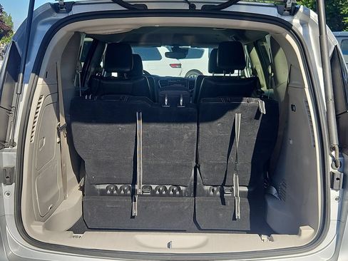 Certified 2023 Chrysler Pacifica Touring-L FWD image 10