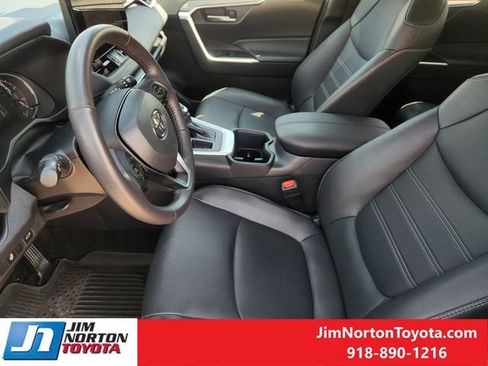 Used 2025 Toyota RAV4 XLE Premium w/ Weather Package FWD image 15