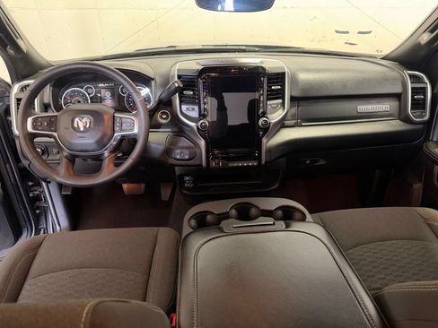 Used 2025 RAM 2500 Big Horn AWD/4WD image 33