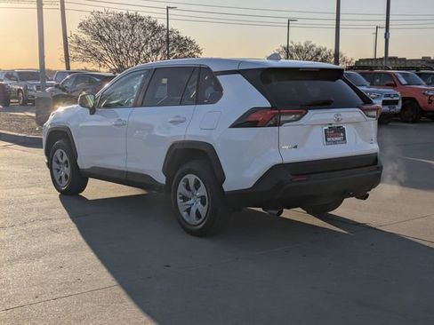 Used 2024 Toyota RAV4 LE image 8